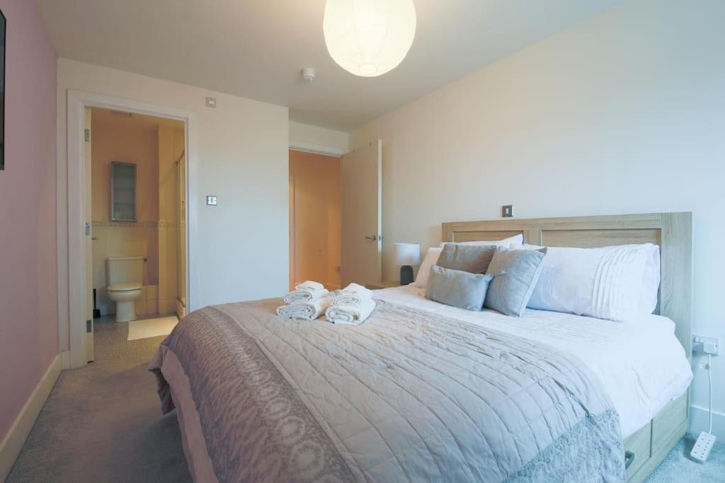 Apartment 2 Bed Spacious In Cc *